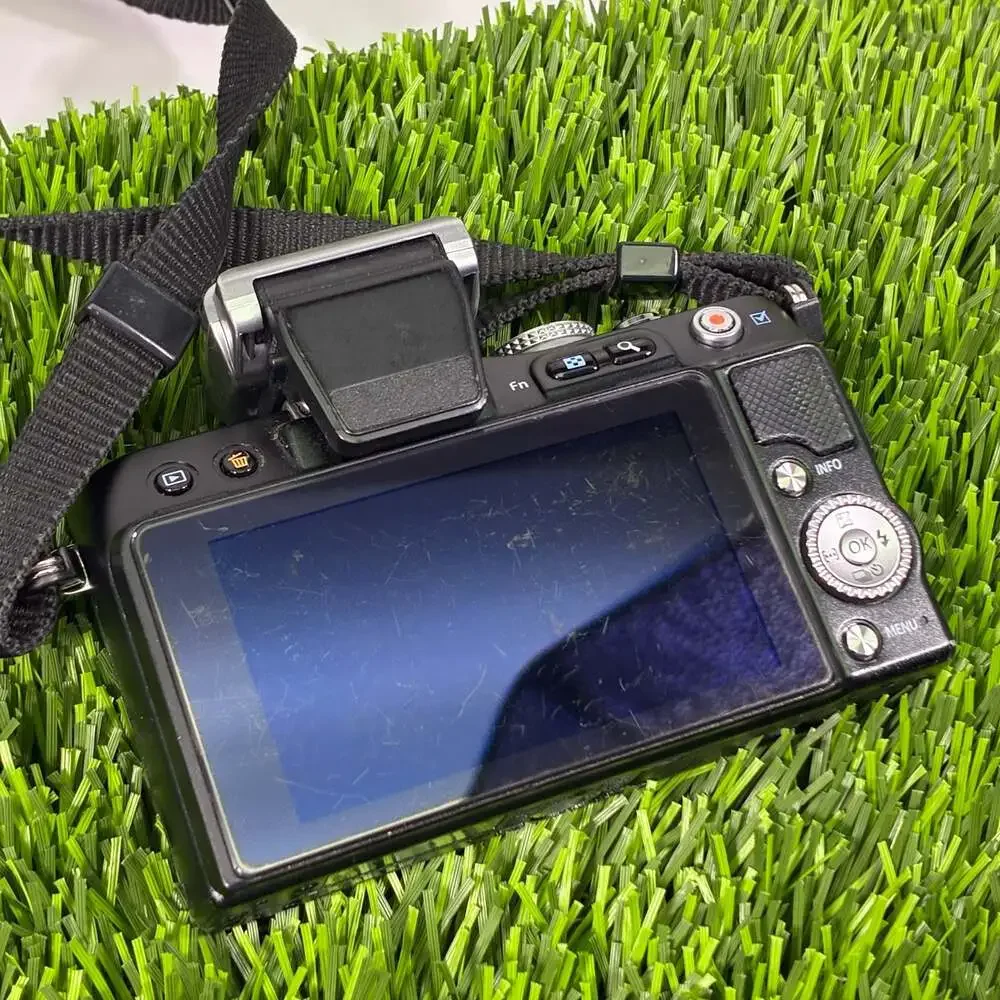 Olympus PEN Lite E-PL3 Mirrorless Digital Camera with Accessories